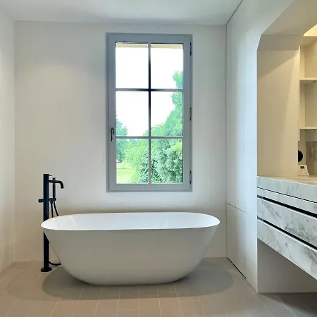 Prestigieuse Beausejour, Proche St Emilion *