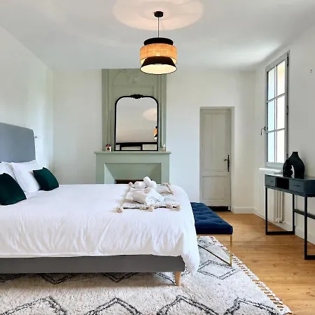 Prestigieuse Beausejour, Proche St Emilion *