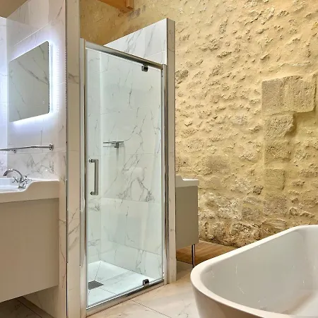 Prestigieuse Beausejour, Proche St Emilion *